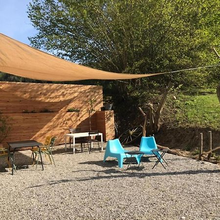 Monchateau étoilé, hébergement insolite avec Spa Merlas Exterior foto