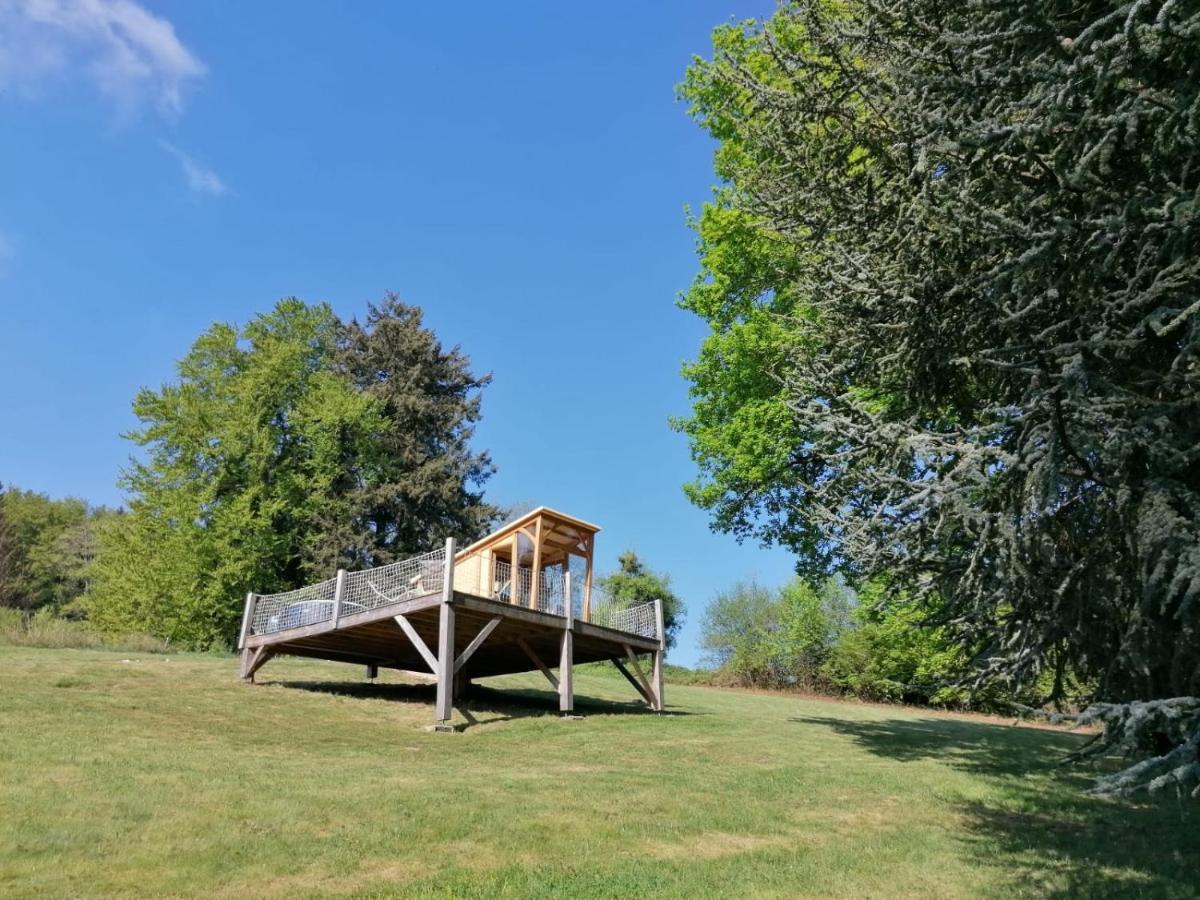Monchateau étoilé, hébergement insolite avec Spa Merlas Exterior foto