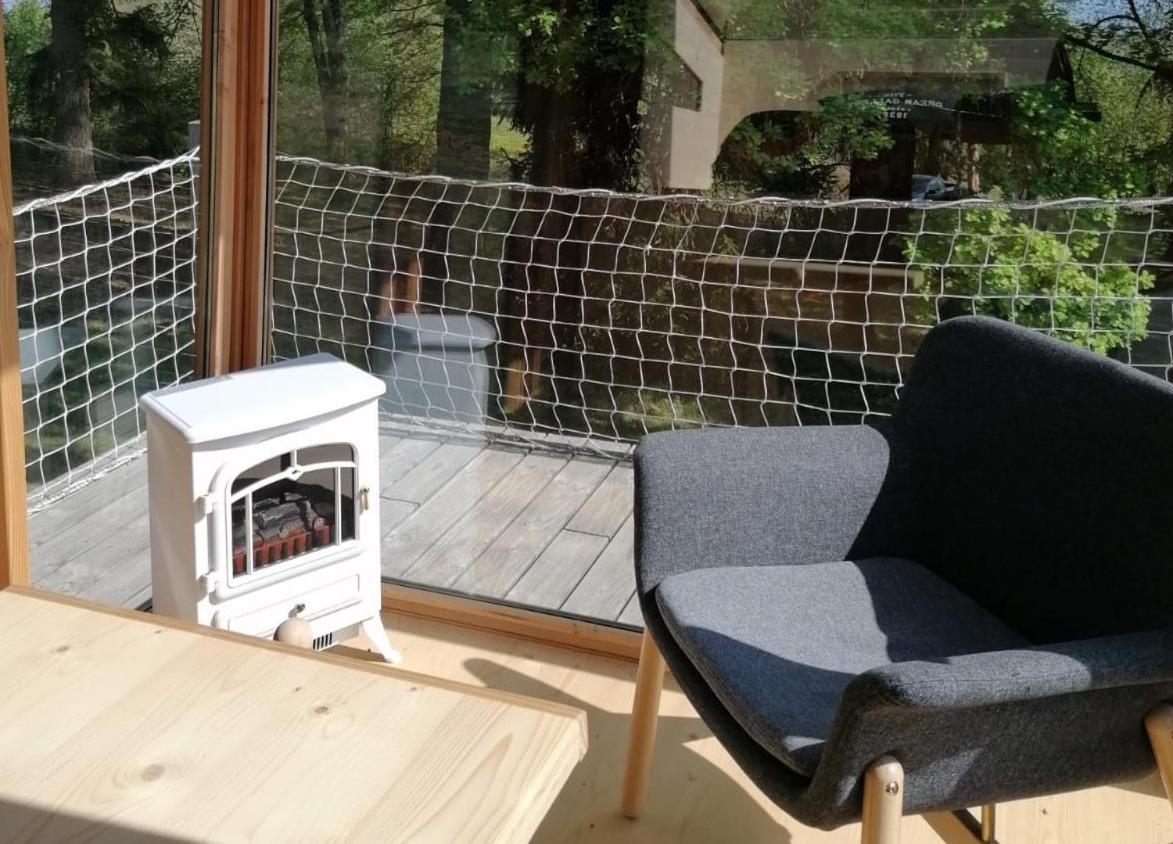 Monchateau étoilé, hébergement insolite avec Spa Merlas Exterior foto