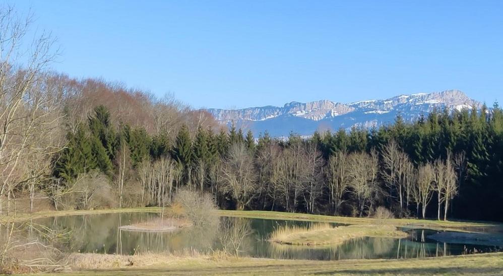 Monchateau étoilé, hébergement insolite avec Spa Merlas Exterior foto