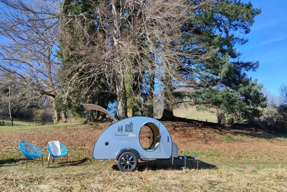 Monchateau étoilé, hébergement insolite avec Spa Merlas Exterior foto