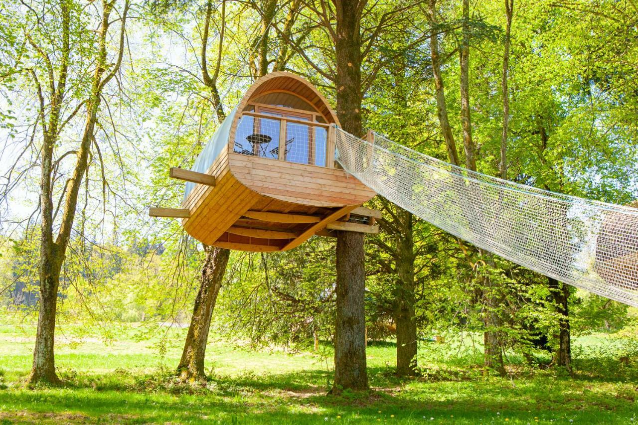 Monchateau étoilé, hébergement insolite avec Spa Merlas Exterior foto